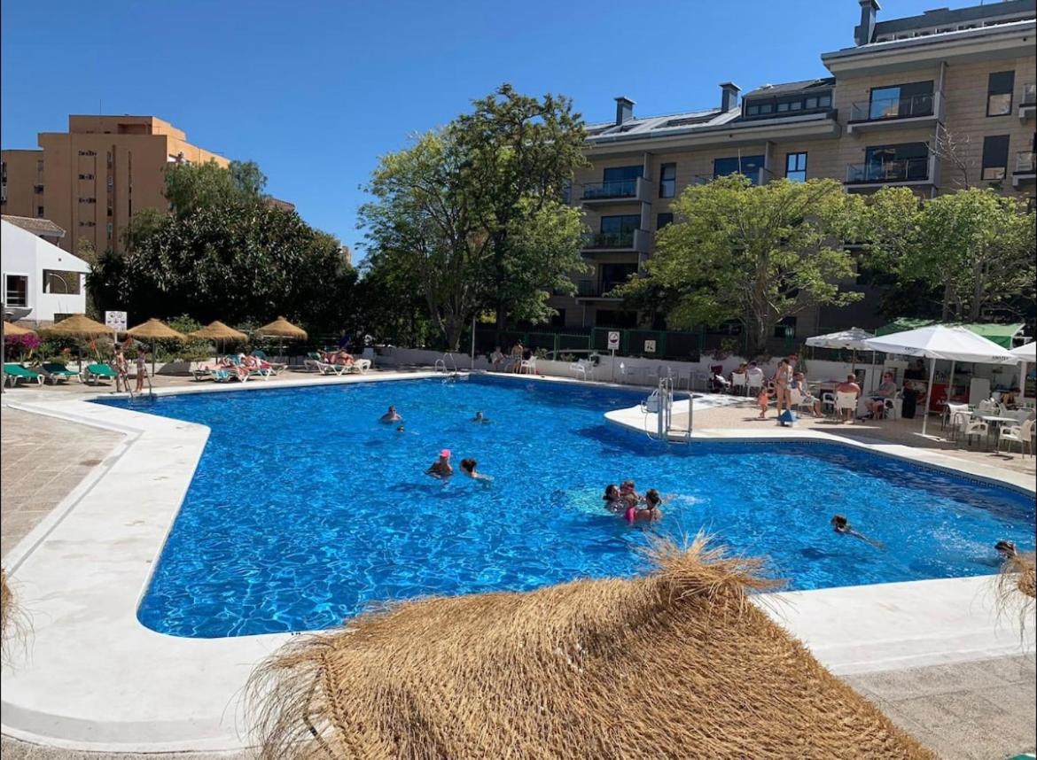 Piso Centrico En Calle Luis Vives 1, Benalmádena Kültér fotó